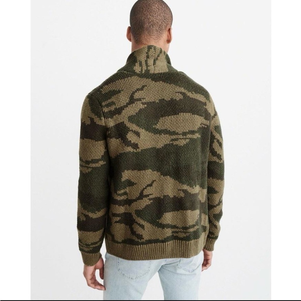 Abercrombie & Fitch Men's Shawl Cardigan in Olive Camo Size XXL - Picture 14 of 14